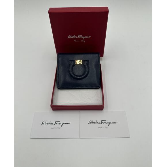 Salvatore Ferragamo Compact Wallet NIB - Picture 12 of 12